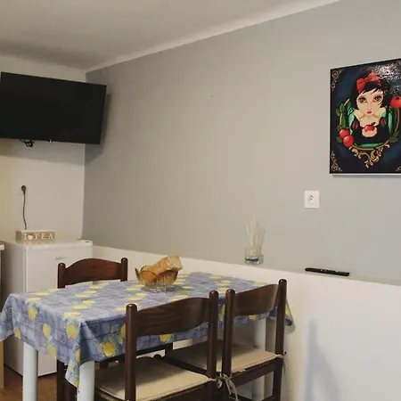 Apartment Acropolis For 2 *