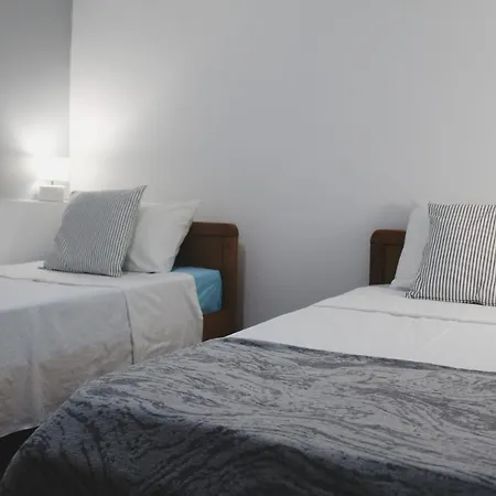 Acropolis For 2 Apartment